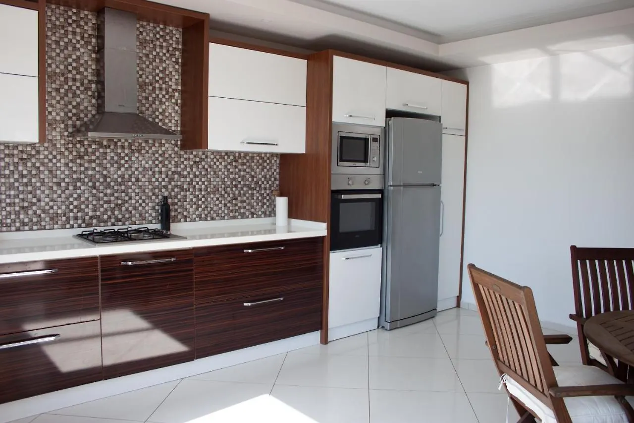 Gorgeous Central 5Br 5Ba Villa With Private Pool Kusadasi